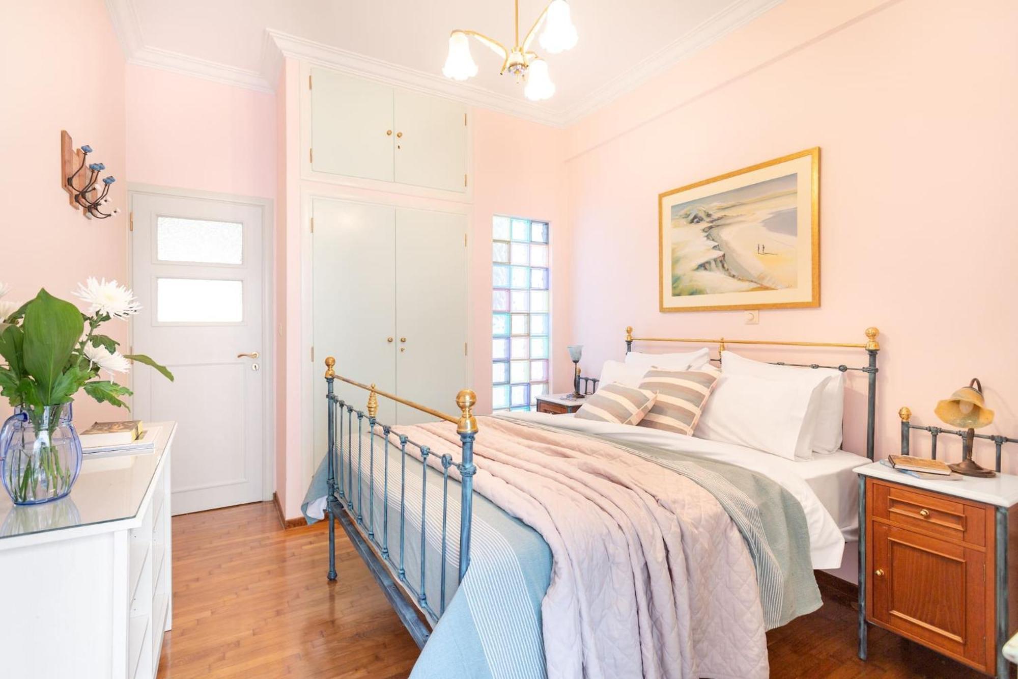 Bright, Calming Retreat With A Balcony Near Metro! Apartamento Atenas Exterior foto