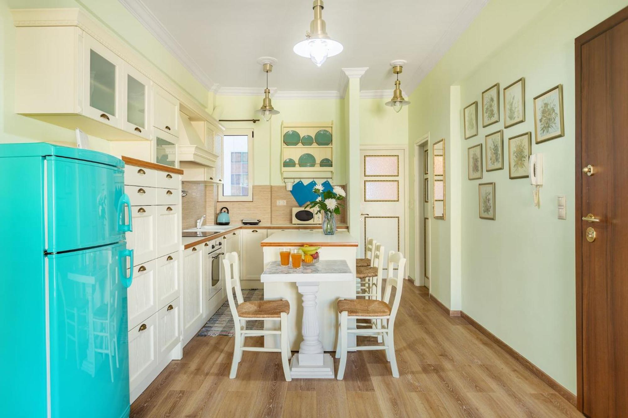 Bright, Calming Retreat With A Balcony Near Metro! Apartamento Atenas Exterior foto