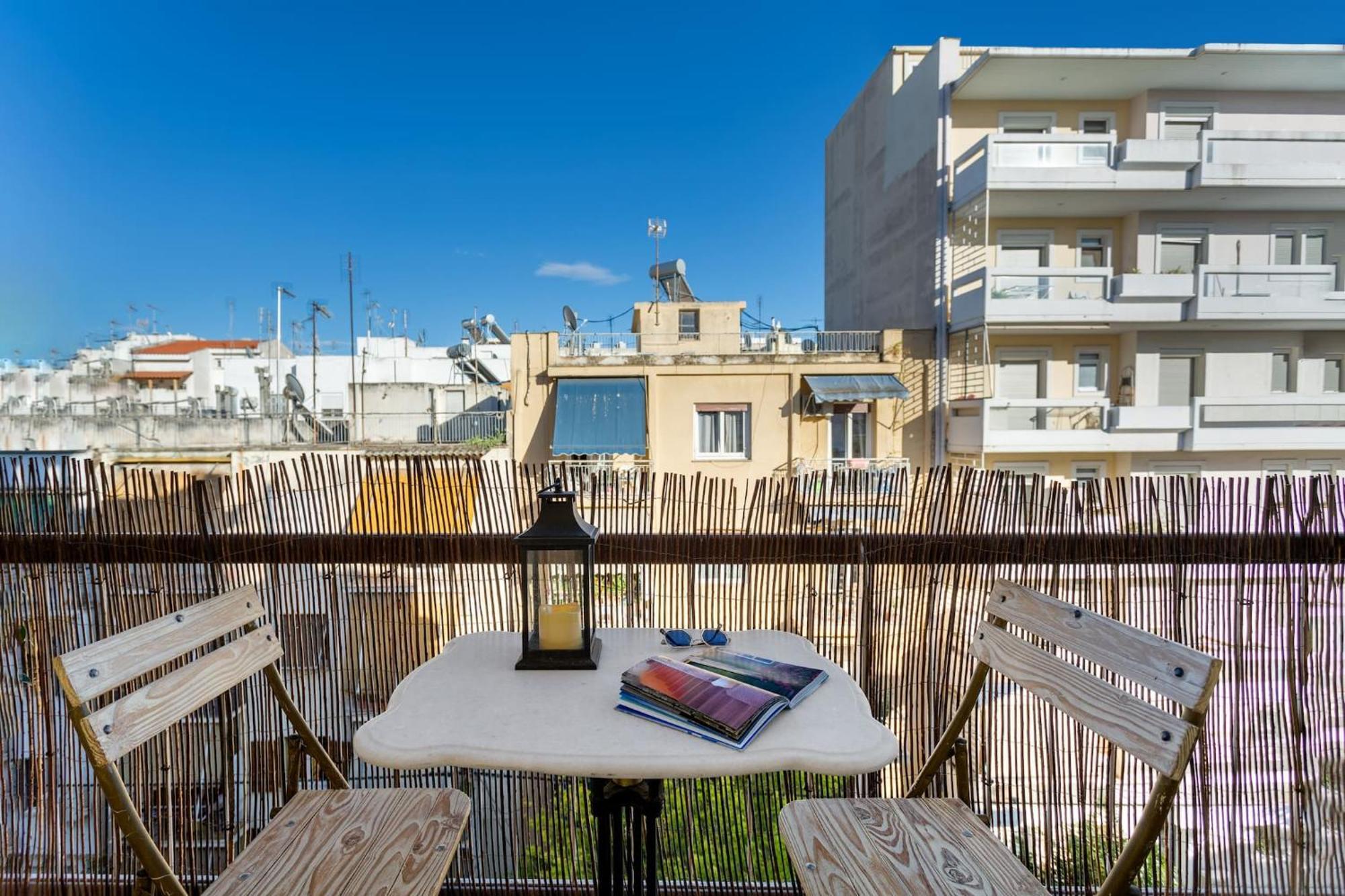 Bright, Calming Retreat With A Balcony Near Metro! Apartamento Atenas Exterior foto